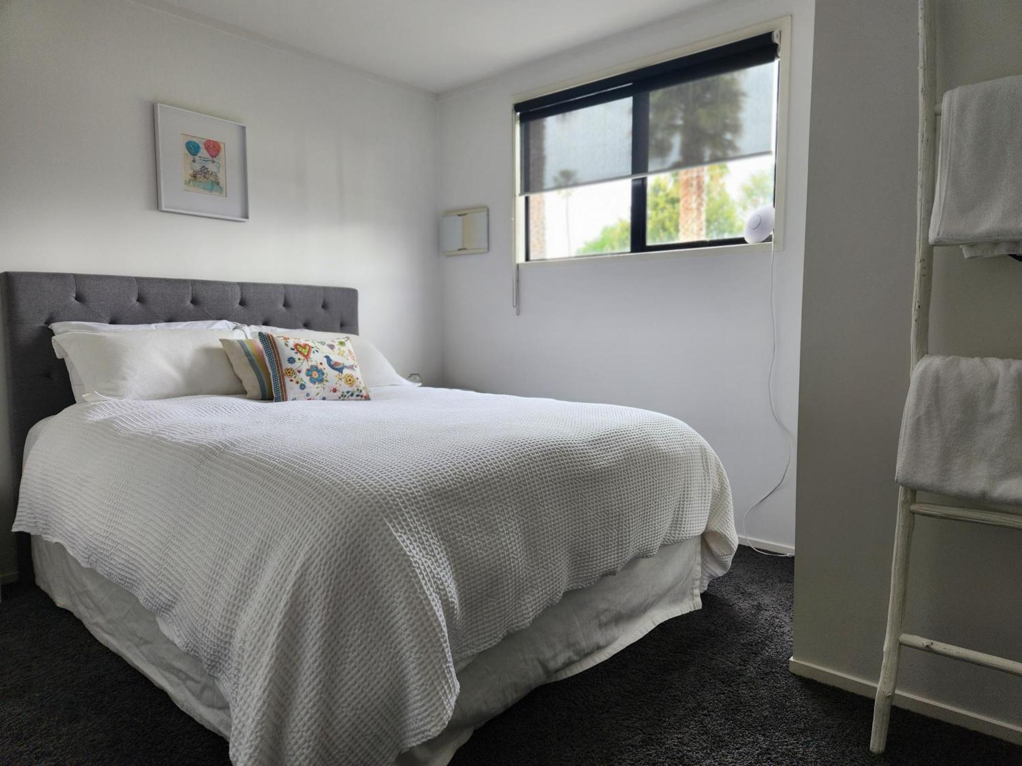 Cedar House Bed & Breakfast Gisborne Exterior foto